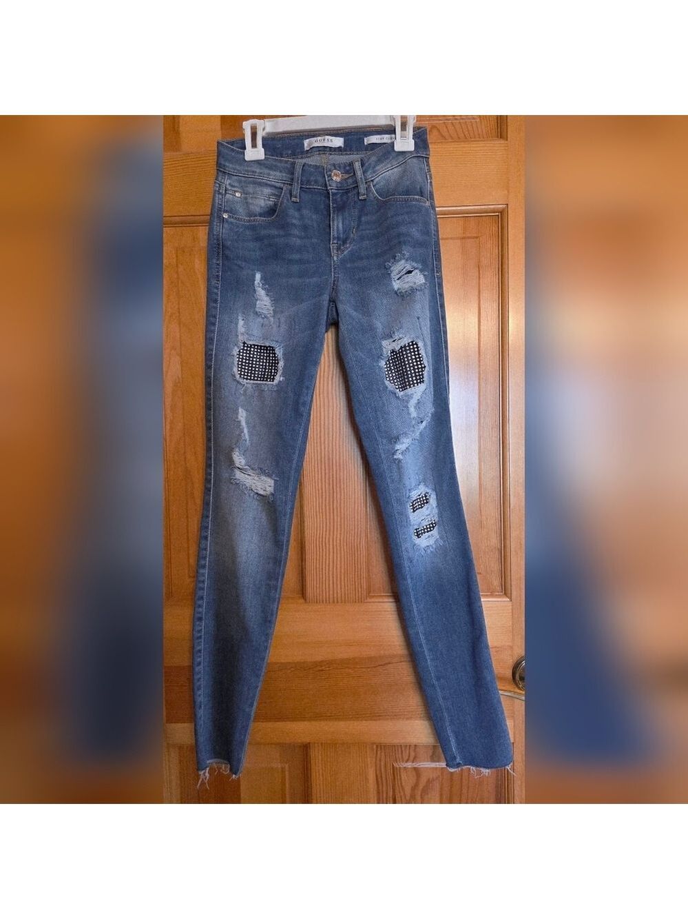 GUESS Rhinestone Distressed Skinny Jeans Brand New